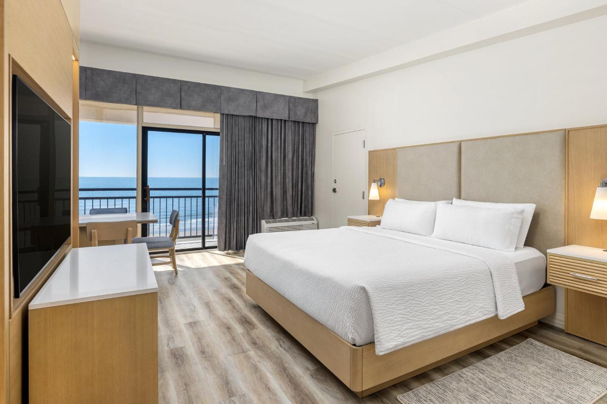 - On The By Ihg 3* Galveston