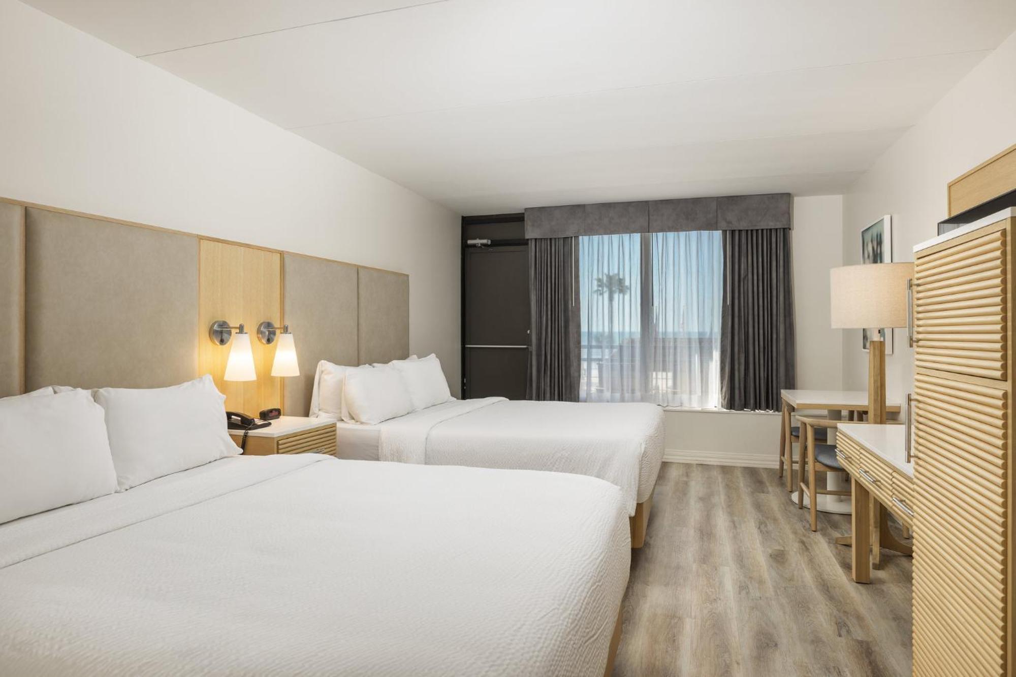 - On The By Ihg 3* Galveston