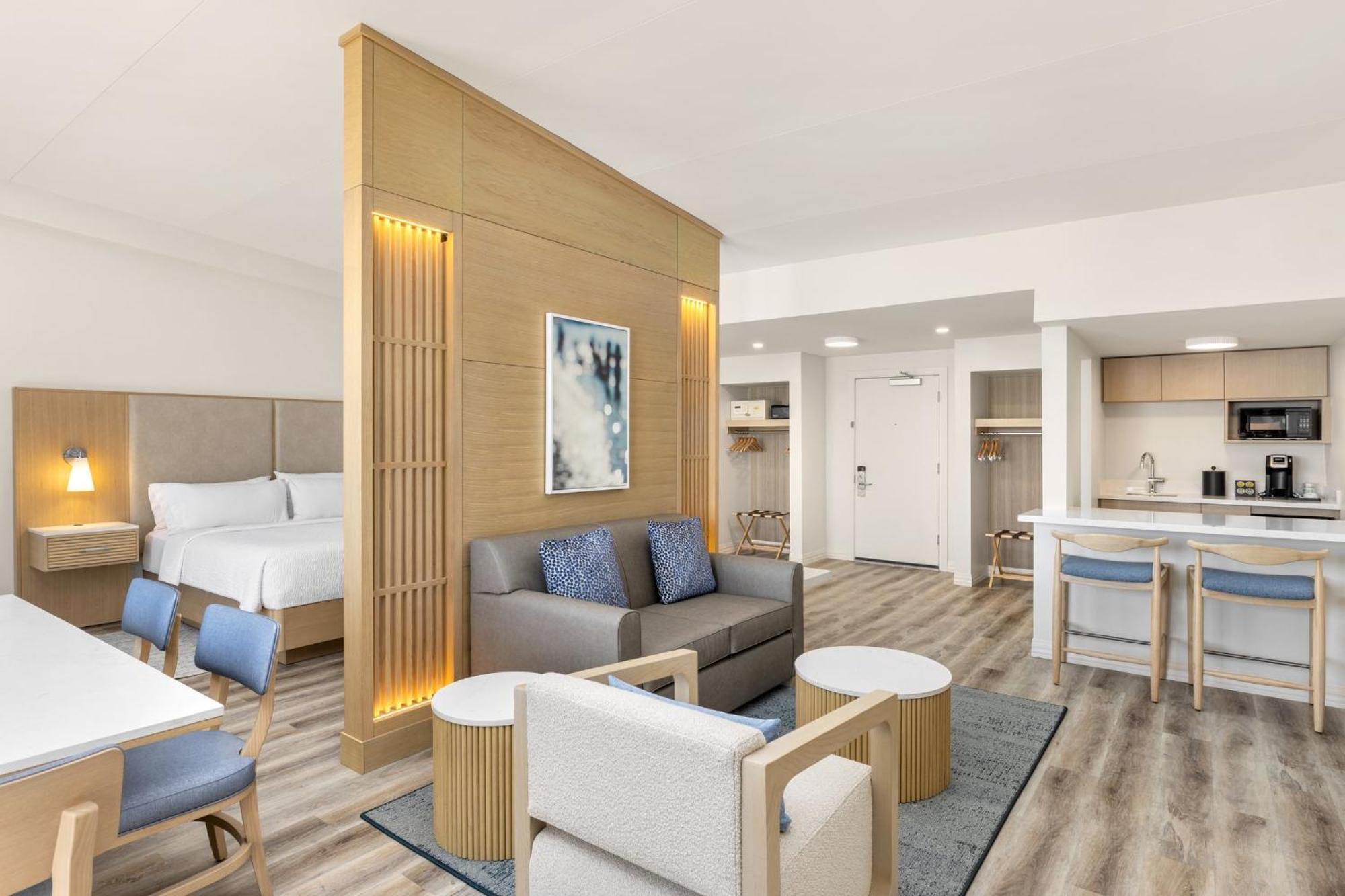 Resort - On The By Ihg Galveston
